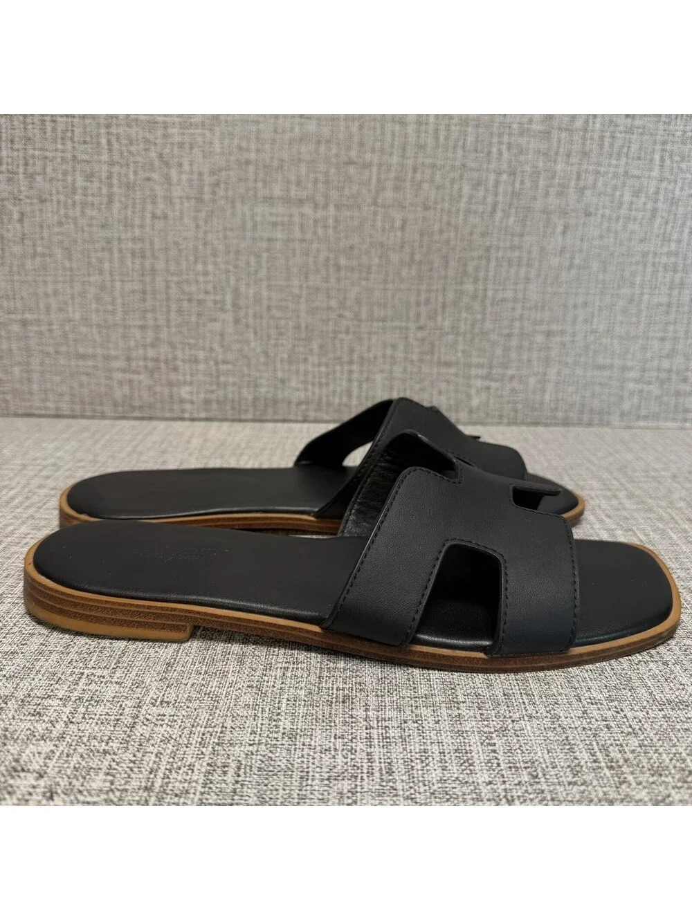 Project Cloud Sandals Womens Sz 8 Black Leather Jannel Flat Geometric Slip-On